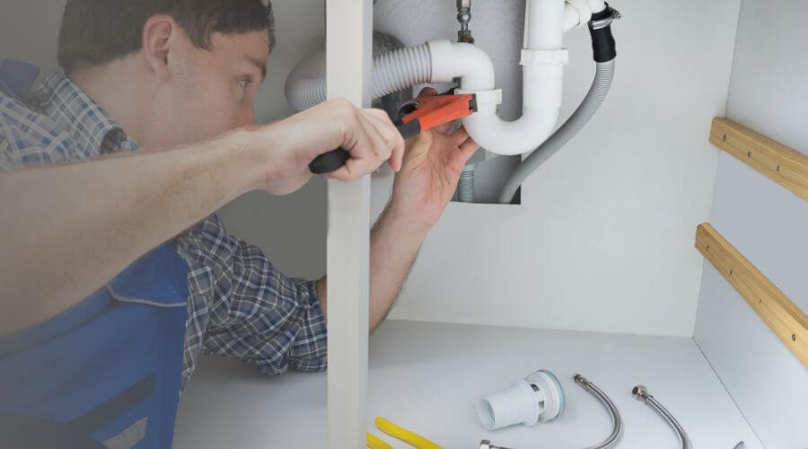 Expert burst pipe repair services in Wymore, NE
